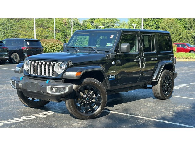 2015 Jeep Wrangler Sahara photo 2