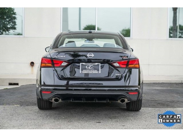 2024 Nissan Altima 2.5 SR photo 4