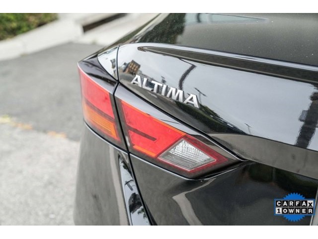 2024 Nissan Altima 2.5 SR photo 6