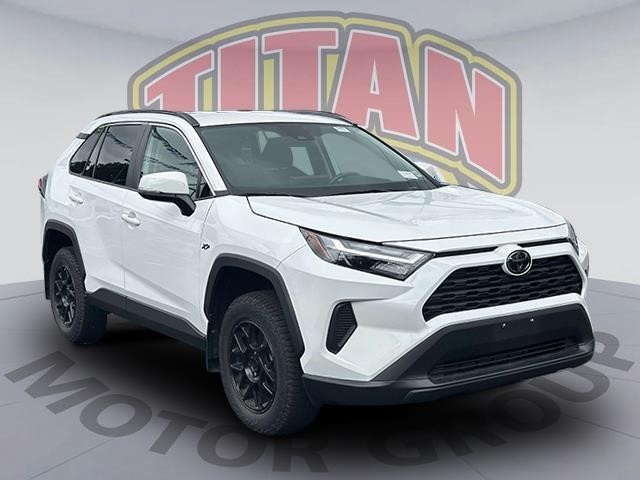 2024 Toyota RAV4 XLE [8]