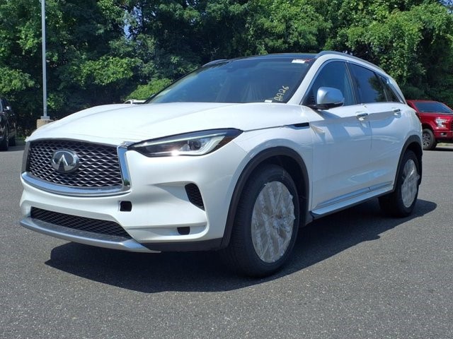 2025 Infiniti QX50 Luxe photo 3
