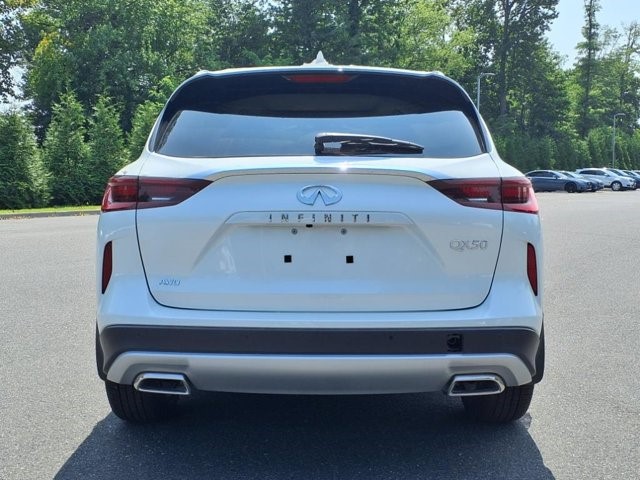 2025 Infiniti QX50 Luxe photo 5