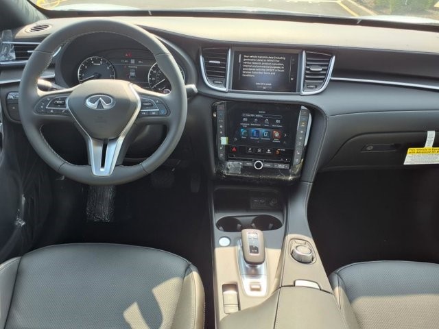 2025 Infiniti QX55 Essential photo 8