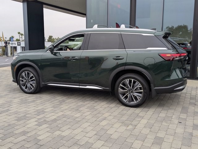 2026 Infiniti QX60 Luxe photo 4