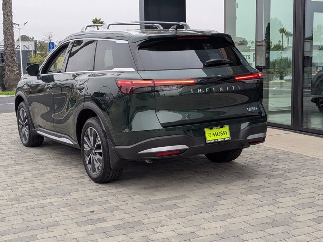 2026 Infiniti QX60 Luxe photo 5
