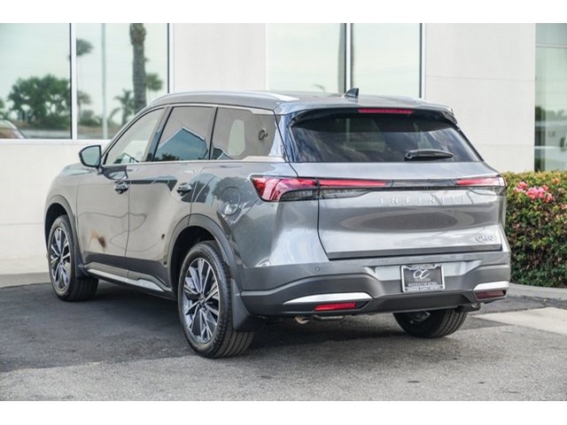 2026 Infiniti QX60 Luxe photo 4