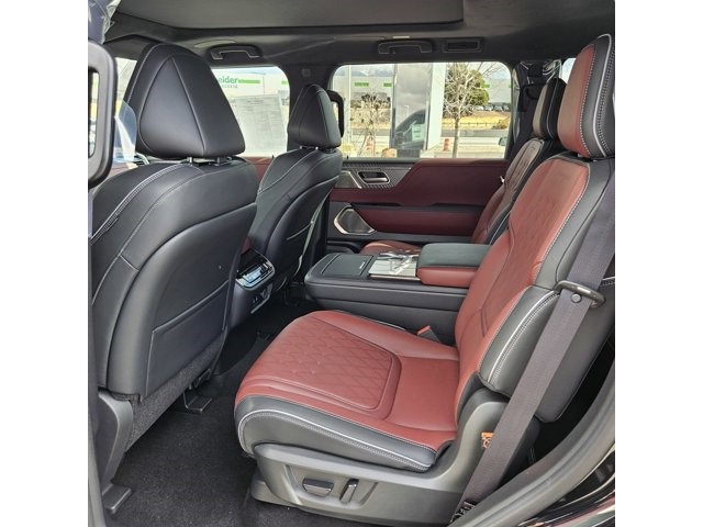 2025 Infiniti QX80 photo 17