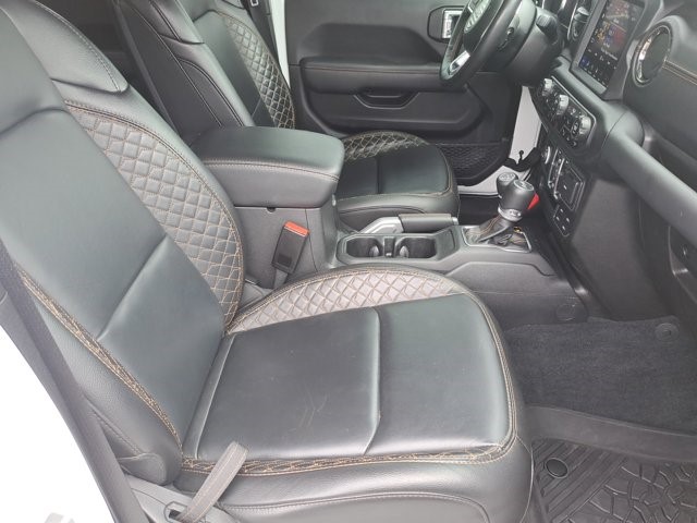 2023 Jeep Wrangler High Altitude photo 28