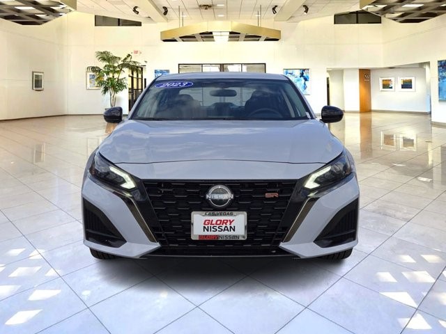 2023 Nissan Altima 2.5 SR photo 2