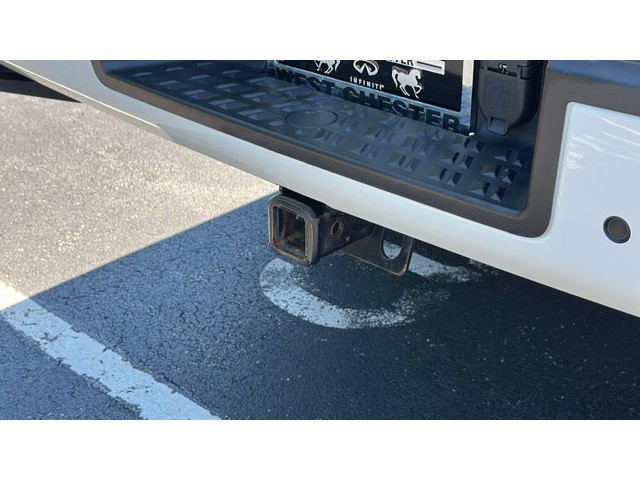 2024 Nissan Titan XD SV 4x4 Crew Cab SV Premium Unleaded V-8 5.6 L/339 [10]