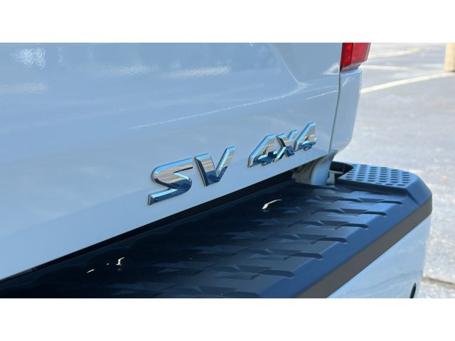 2024 Nissan Titan XD SV 4x4 Crew Cab SV Premium Unleaded V-8 5.6 L/339 [8]