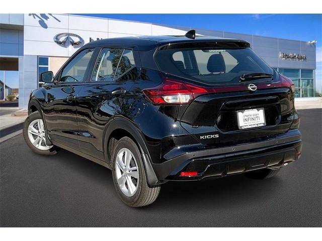 2025 Nissan Kicks Play S photo 10
