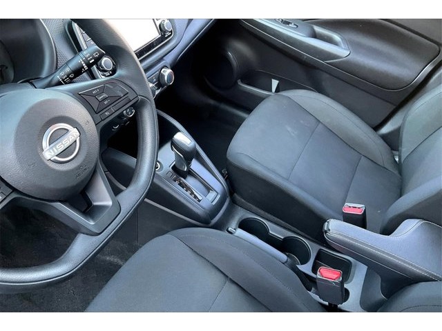 2025 Nissan Kicks Play S photo 12