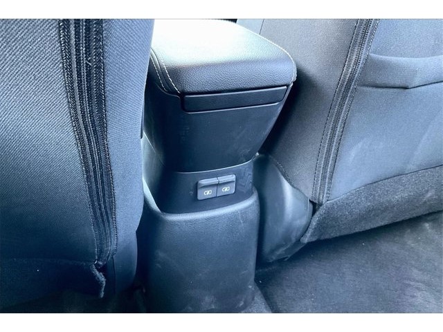 2025 Nissan Kicks Play S photo 29