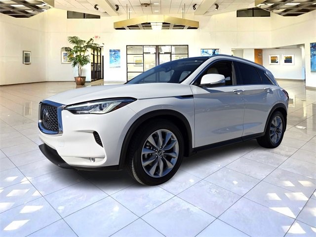 2020 Infiniti QX50 Luxe photo 3