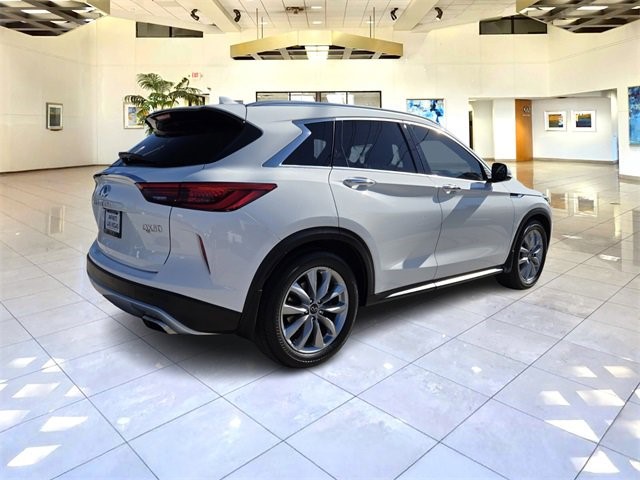 2020 Infiniti QX50 Luxe photo 7