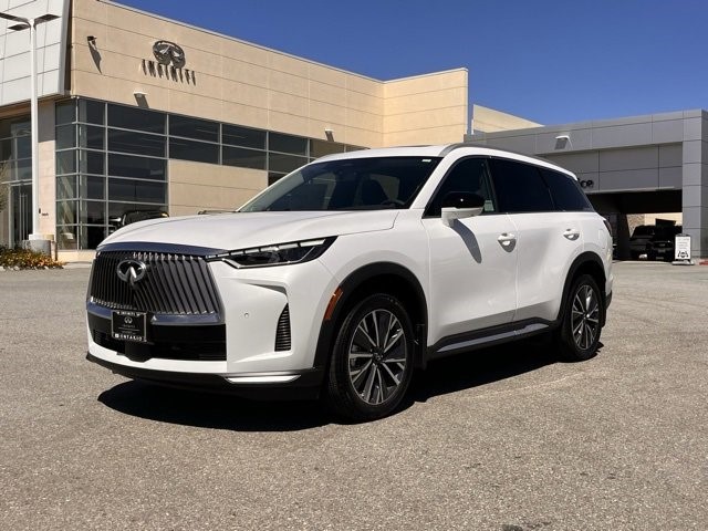 2026 Infiniti QX60 Luxe photo 4