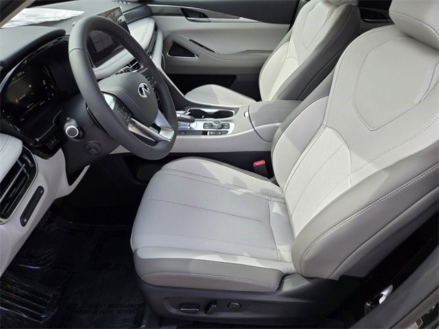 2026 Infiniti QX60 Luxe AWD photo 11