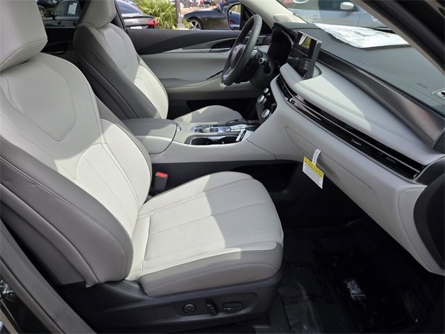2026 Infiniti QX60 Luxe AWD photo 17