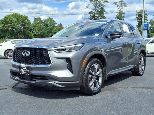 2022 Infiniti QX60 Luxe photo 3