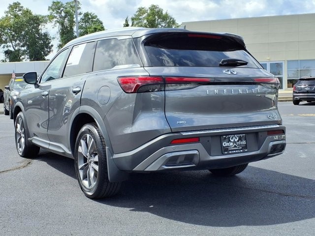 2022 Infiniti QX60 Luxe photo 4