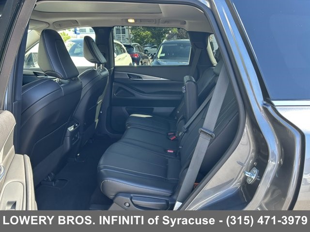 2023 INFINITI QX60 LUXE - Photo 7