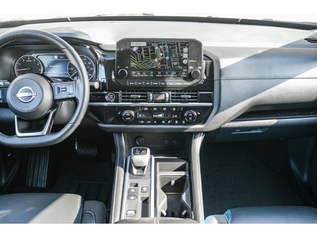 2022 Nissan Pathfinder SL photo 11