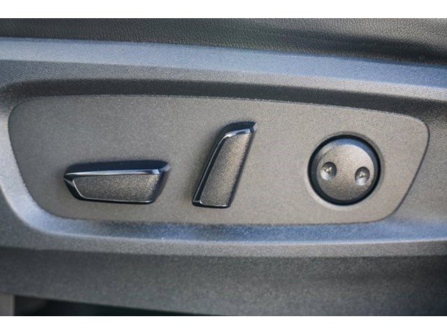 2022 Nissan Pathfinder SL photo 18