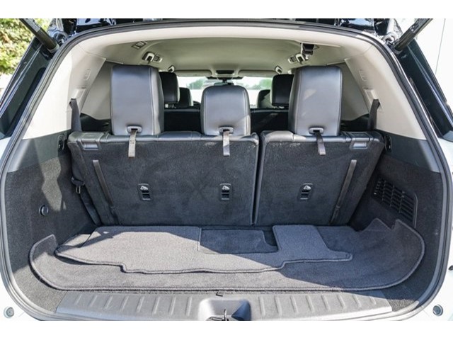 2022 Nissan Pathfinder SL photo 22