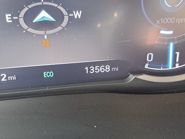 2025 GENESIS GV70 Standard - Photo 13