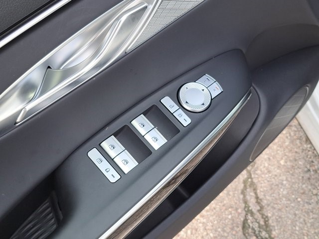 2025 GENESIS GV70 Standard - Photo 22