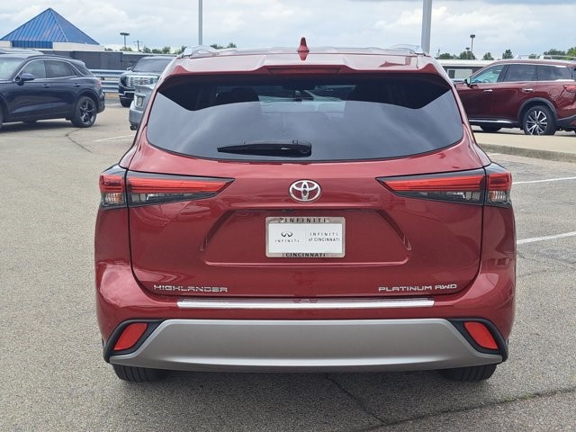 2023 Toyota Highlander Platinum photo 4