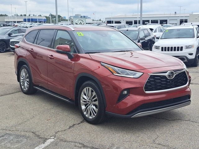 2023 Toyota Highlander Platinum photo 7
