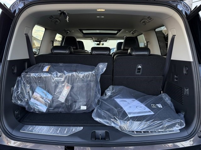 2026 Infiniti QX80 Pure photo 24