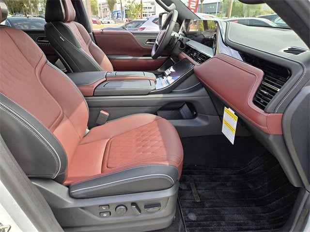 2026 Infiniti QX80 photo 23