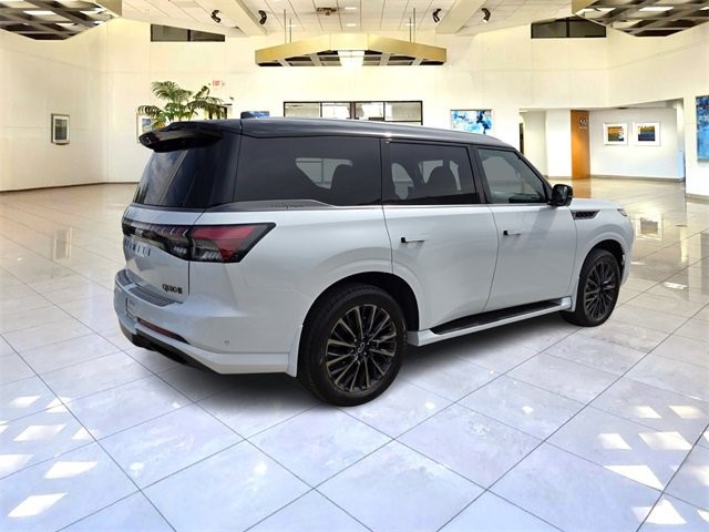 2026 Infiniti QX80 photo 7