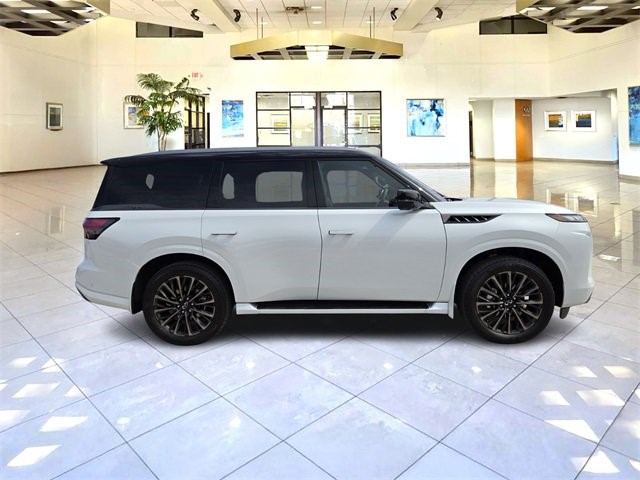 2026 Infiniti QX80 photo 8