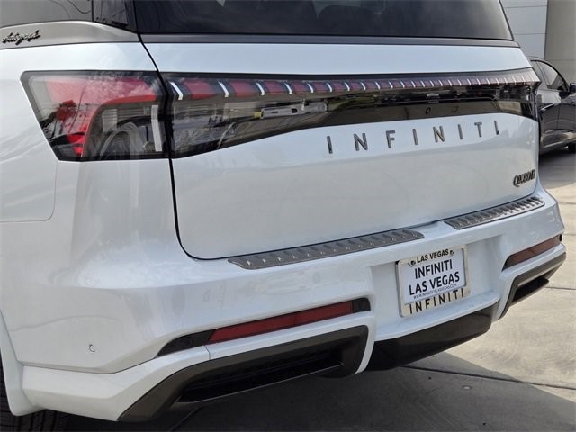 2026 Infiniti QX80 photo 9