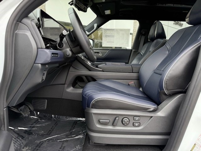 2026 Infiniti QX80 Sensory photo 14