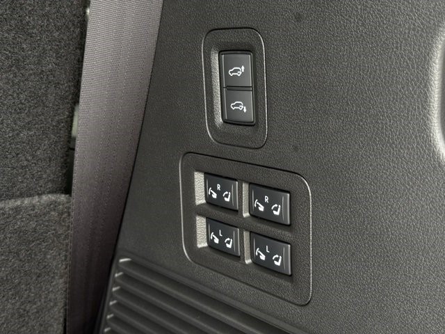 2026 Infiniti QX80 Sensory photo 21