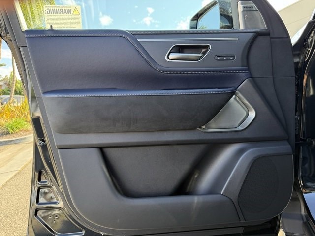 2026 Infiniti QX80 Sensory photo 14
