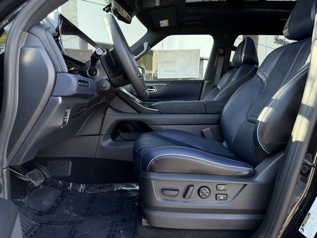 2026 Infiniti QX80 Sensory photo 18