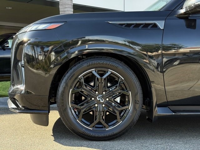 2026 Infiniti QX80 Sensory photo 3