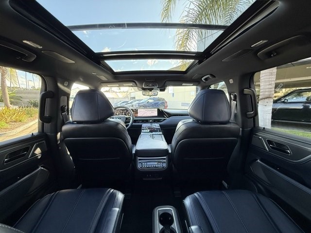 2026 Infiniti QX80 Sensory photo 35