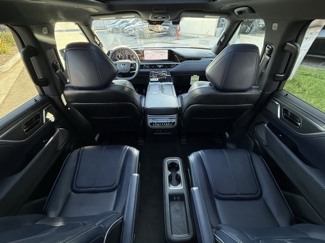 2026 Infiniti QX80 Sensory photo 36