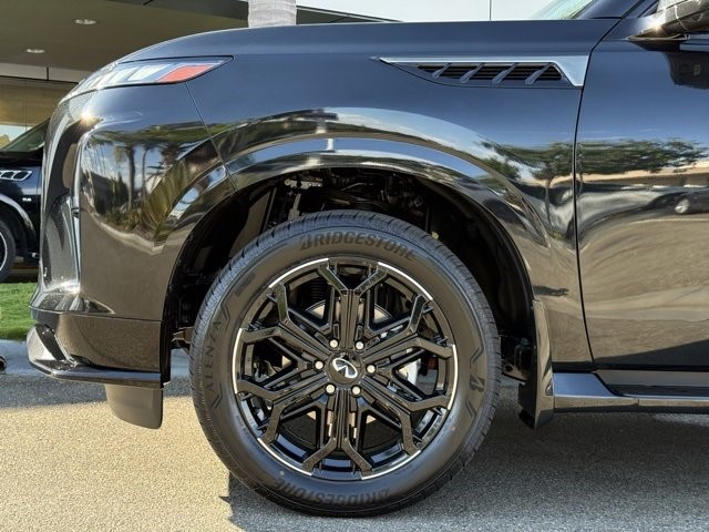 2026 Infiniti QX80 Sensory photo 4
