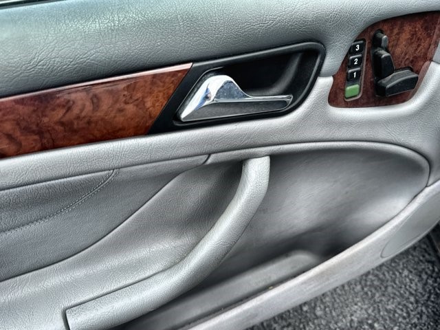 1999 Mercedes-Benz CLK Base - Photo 21