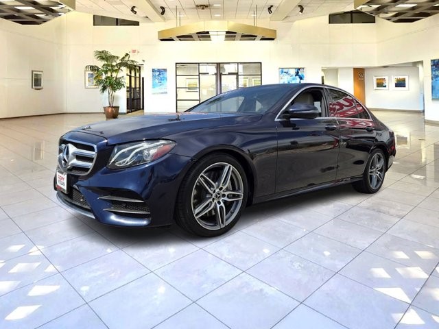 2019 Mercedes Benz E 300 photo 3