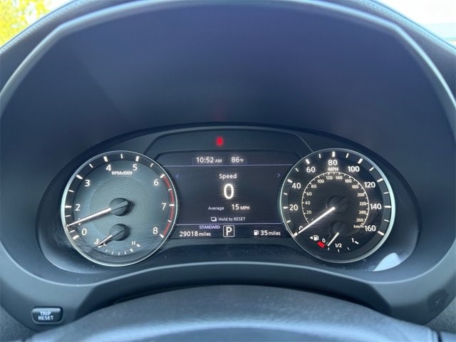 2022 Infiniti QX50 Luxe photo 3