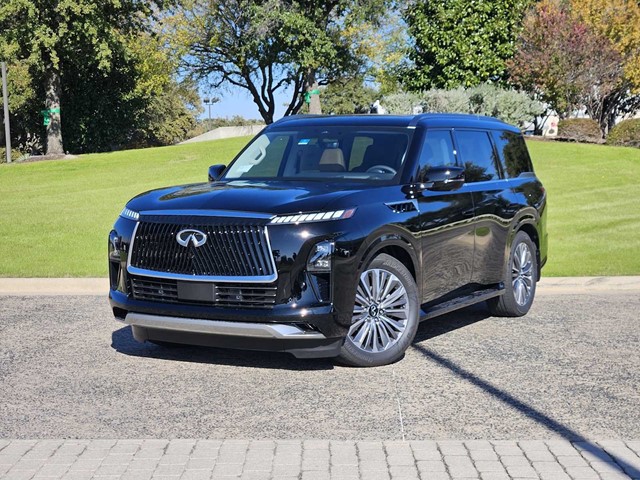 2026 INFINITI QX80 LUXE